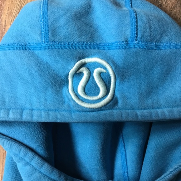 Lululemon scuba hoodie ptp 17” *GUC - Picture 5 of 10